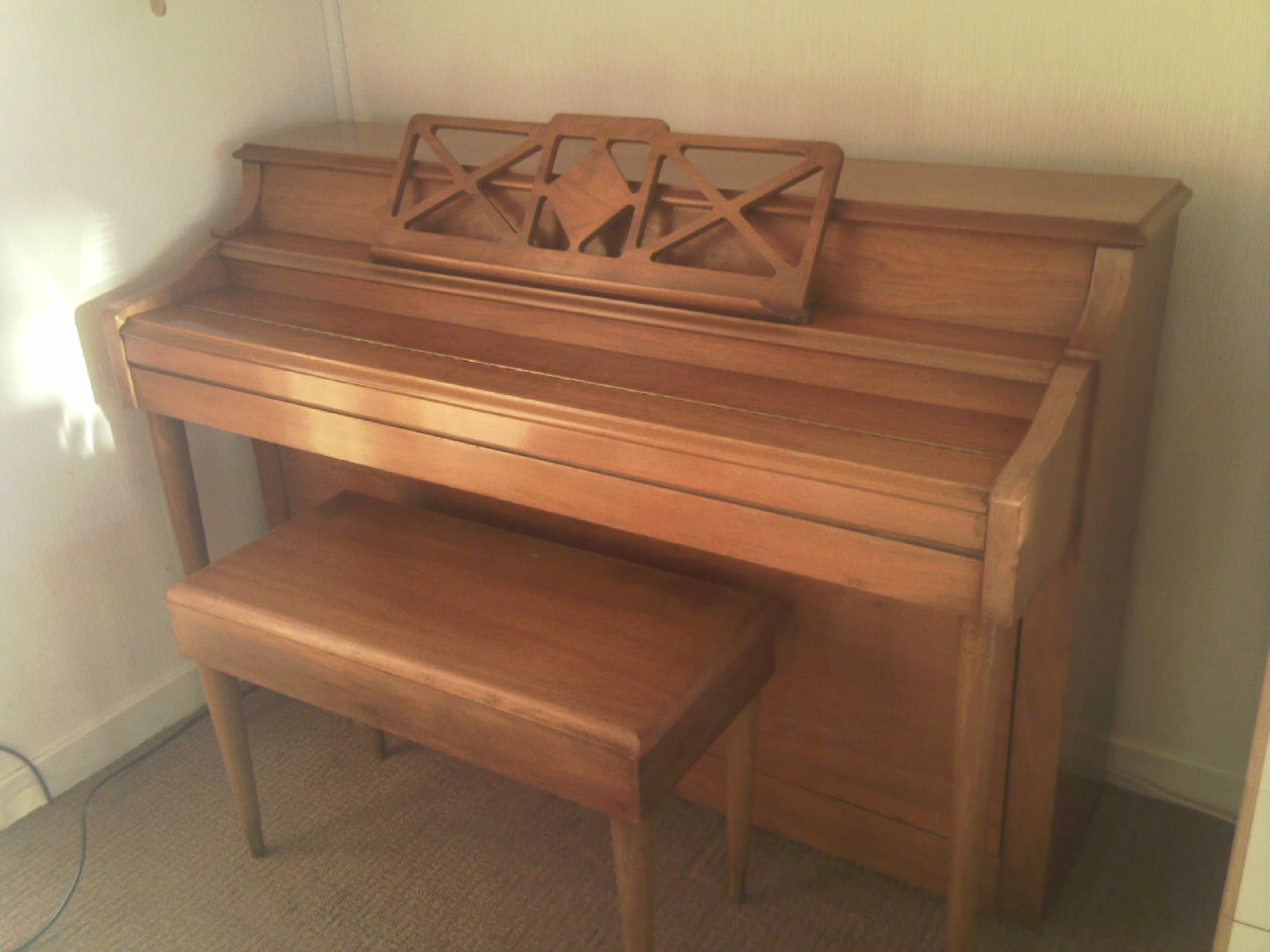 Americn style knight upright piano